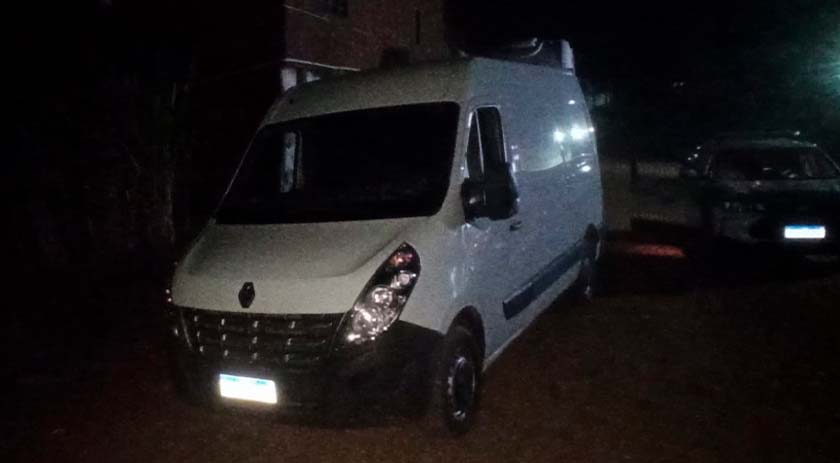 Veículo é furtado junto com o proprietário que foi sequestrado