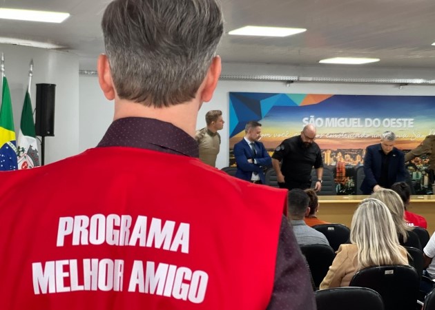Município lança Programa Melhor Amigo para combater abandono e maus-tratos contra animais