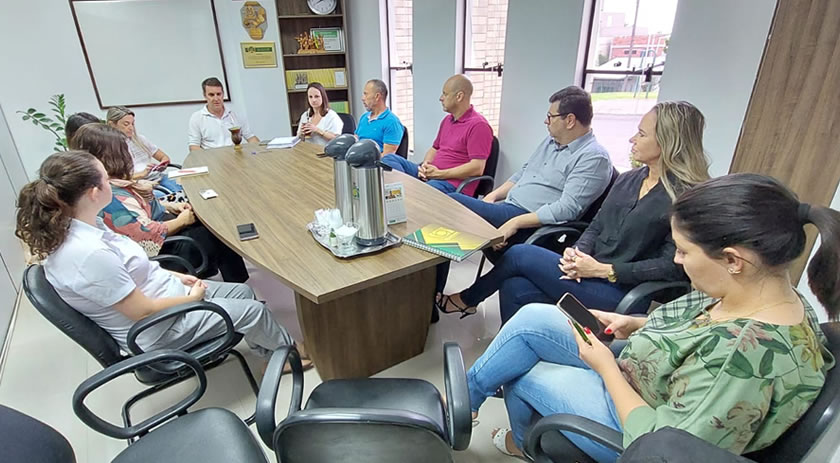 Ascoagrin e técnicos do Sebrae-sc e Facisc tratam sobre crédito para projetos dos núcleos setoriais