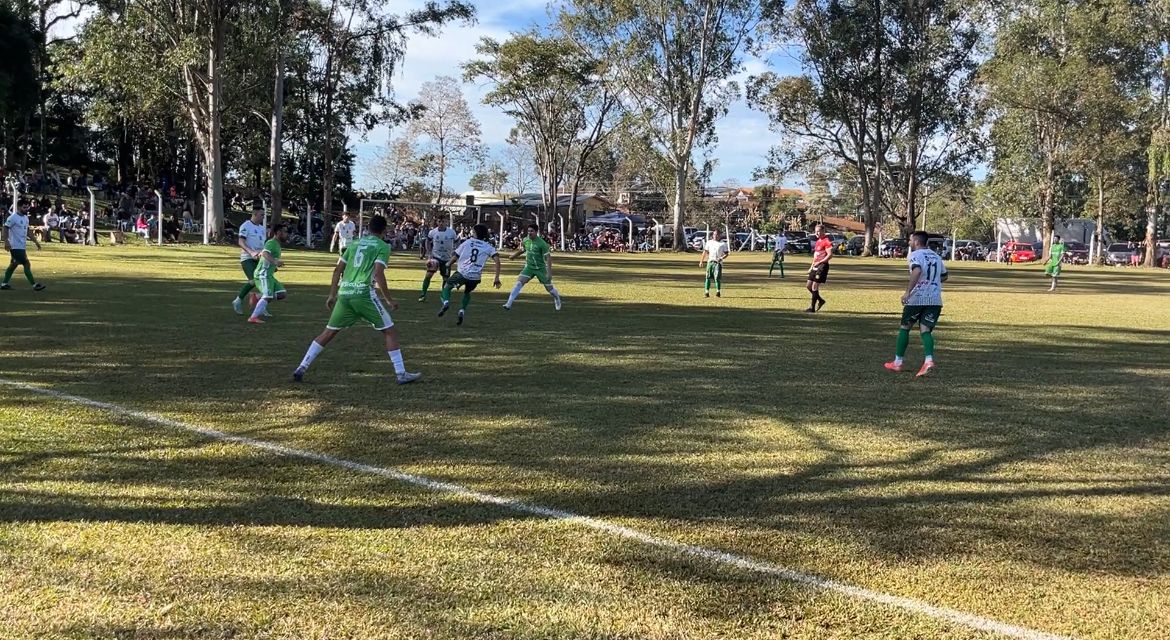 BAC sofre virada em casa e precisa de dois gols no jogo de volta da final da Série Prata da AESUPAR