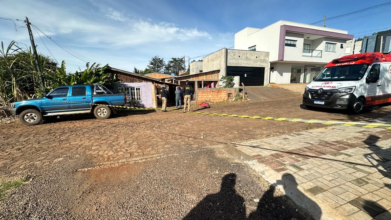 Jovem de 24 anos em surto tenta tirar a própria vida