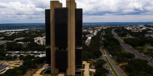 Contas públicas registram saldo negativo de R$ 22,8 bilhões em agosto, diz BC