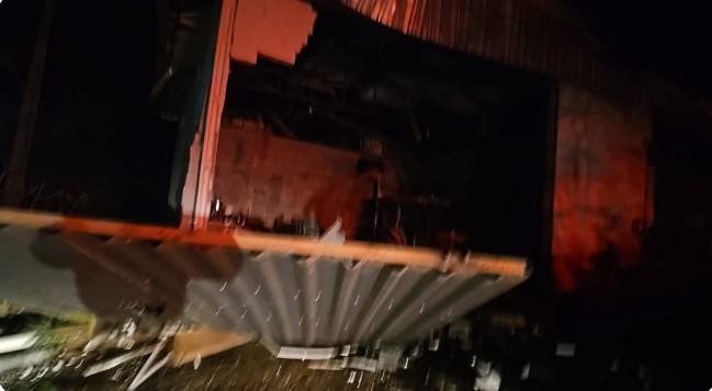 Homem morre após explosão em sistema de amadurecimento de banana