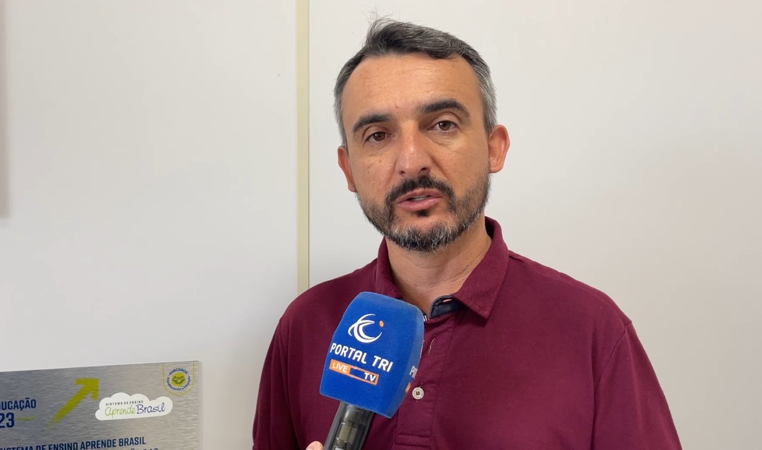 Educação municipal define datas de retorno às aulas e anuncia entrega de kits escolares