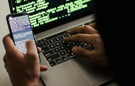 Polícia e Ministério da Justiça prendem grupo que atacaria homem em situação de rua para transmitir online