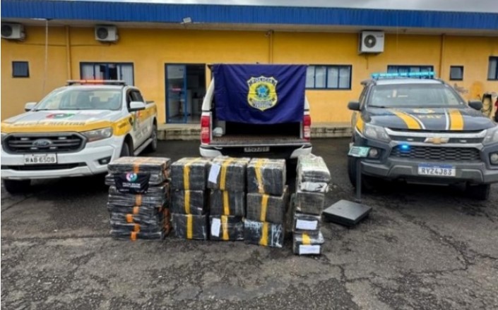 Quase meia tonelada de maconha é encontrada em caminhonete roubada na BR-282
