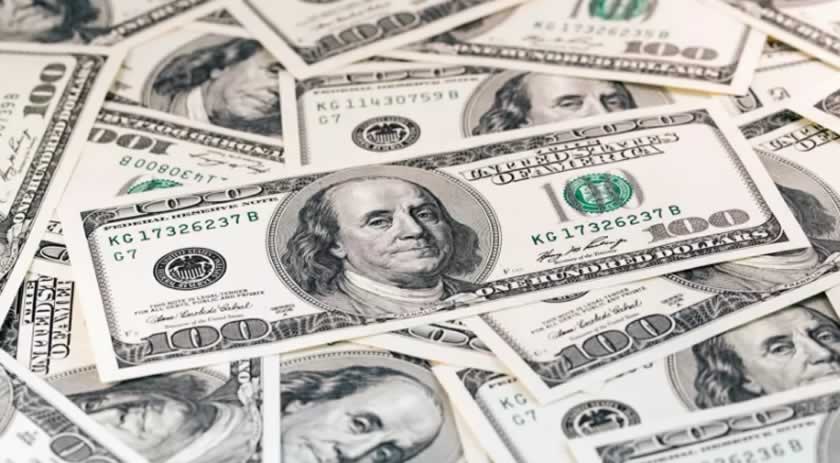 Dólar engata sequência de quedas e bolsa sobe com a volta do investidor local