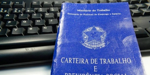 Desemprego cai para 7,10% em maio e tem melhor resultado em dez anos, revela IBGE