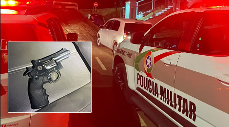 Polícia Militar apreende veículo após fuga e encontra revólver de pressão