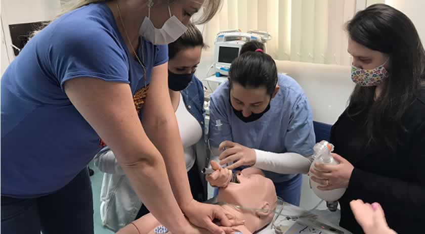 Profissionais do Hospital Regional recebem treinamento em suporte avançado à vida