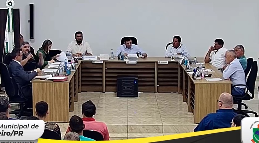 Policiais Militares realizam policiamento em sessão plenária que cassou o vereador Marcos Antônio Kowalski