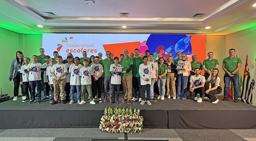 Sicredi lança Cooperativa Escolar com jovens do projeto Formando Cidadão em Capanema