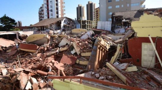 Desabamento de hotel deixa um morto e sete desaparecidos na Argentina