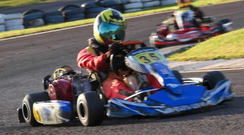 Piloto cedrense de Kart vem conquistando bons resultados no Paraná