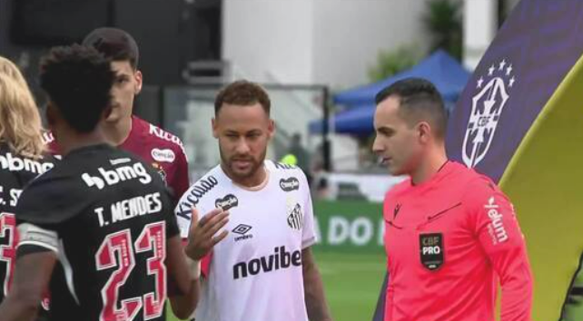 Santos goleia o Vasco por 3 a 0 em São Januário pelo Brasileirão