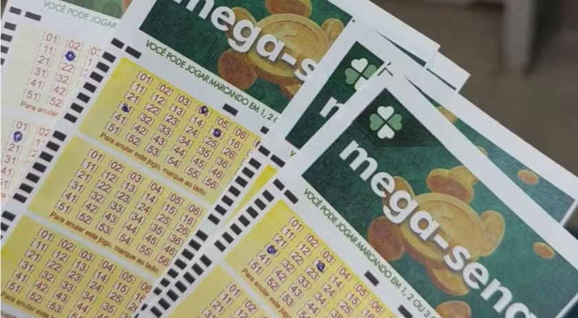 Apostador usa datas de aniversário da família e fatura R$ 145 mil com quatro quinas da Mega-Sena