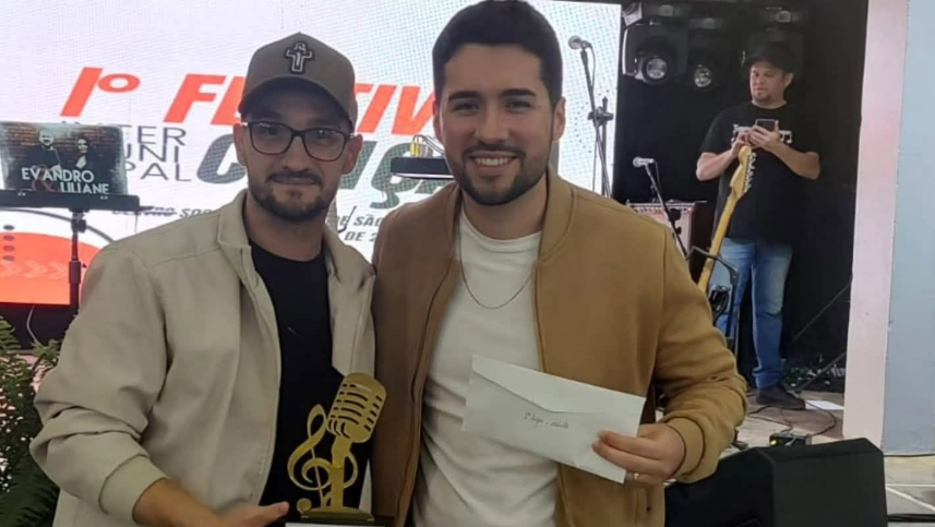 Dupla de Bom Jesus do Sul conquista 1º Festival da Canção Intermunicipal