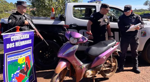 Motocicleta roubada no Brasil é recuperada na Argentina após manobras perigosas