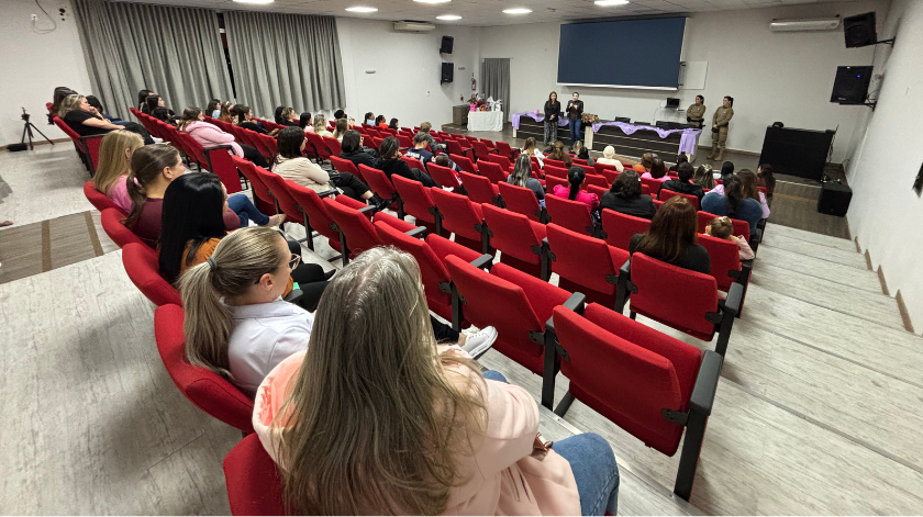 Prefeitura promove palestra do Agosto Lilás e reforça combate à violência doméstica