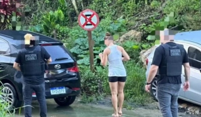 Mulher é presa por perseguir dentista e namorada dele em SC
