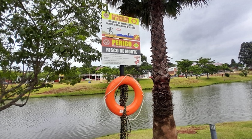 Boias salva-vidas instaladas nos lagos são alvo de vandalismo