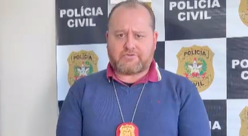 Suspeito de homicídio em Palma Sola se apresenta à Polícia Civil acompanhado de advogada