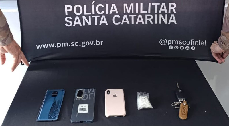 Casal é preso por tráfico de drogas na BR-163; mulher já usava tornozeleira eletrônica