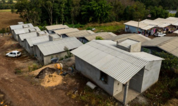 Programa Casa Catarina avança no Oeste e primeiras moradias entram na fase final de entrega