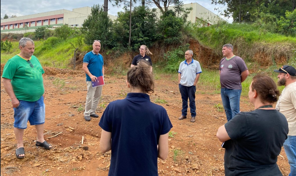 Conselho Municipal do Meio Ambiente planeja ações para o entorno do Campo Municipal Jacob Maran
