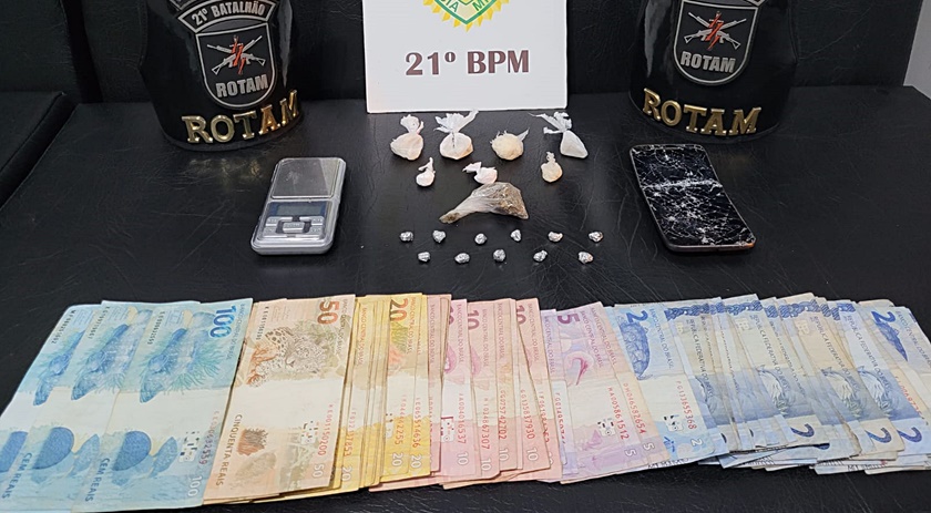ROTAM prende homem com crack, maconha e cocaína quando fazia entrega da droga