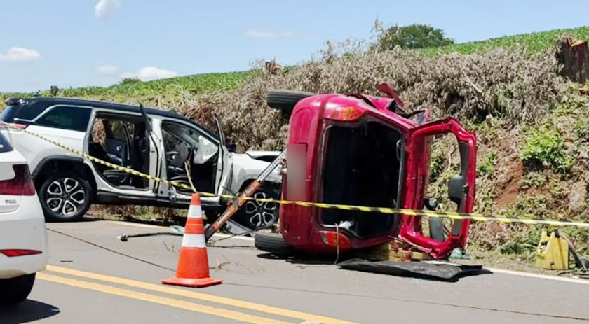 Duas pessoas morrem em grave acidente na PR-180