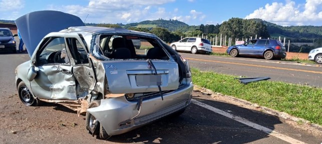 Homem morre em acidente na PR-180 em Marmeleiro