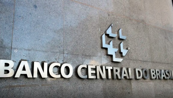Copom reduz taxa Selic para 14,25% ao ano