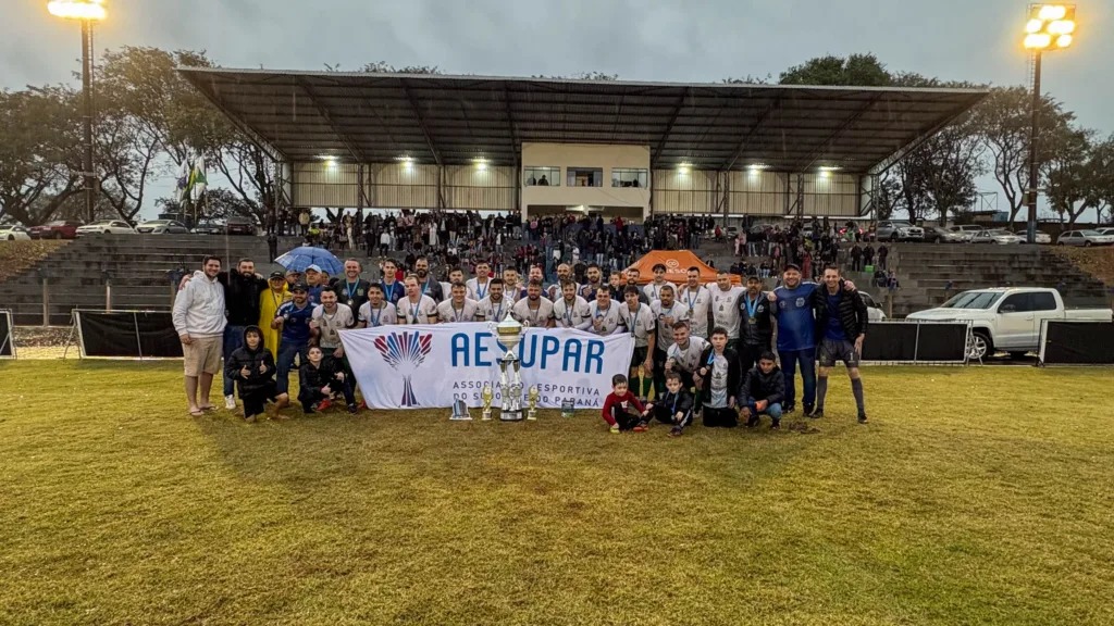 Dois Vizinhos é campeão da Série Prata na Copa Aesupar de Futebol