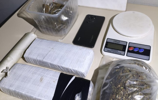 Polícia Militar prende homem com mais de 1,5 kg de maconha