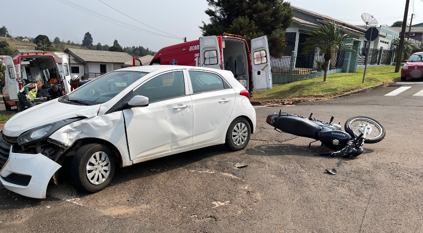 Motociclista fica ferido em acidente de trânsito no bairro Salete