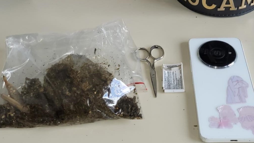 Polícia Militar apreende dois adolescentes por tráfico de drogas