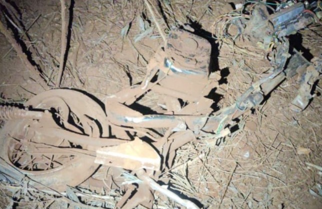 Dois jovens morrem em grave acidente entre moto e caminhonete na PR-471
