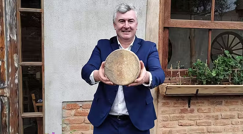 Queijo brasileiro fica entre os 12 melhores do mundo na França