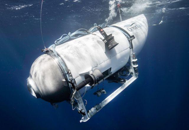 Guarda costeira encontra destroços na área em que submarino Titan desapareceu