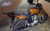 Motociclista sem habilitação foge da Polícia Militar e coloca pessoas em risco