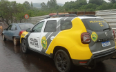 Carro com alerta de furto é encontrado abandonado em condomínio em construção