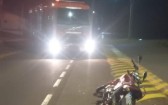 Mulher fica inconsciente após queda de motocicleta no Contorno Viário