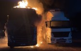 Incêndio destrói cabines de duas carretas estacionadas em Videira