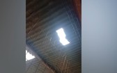 Canil Cris Muniz, da Associação Anjos Sem Asas, precisa de 14 folhas de eternit após danos causados pela chuva e pelo vento