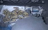 Homem é preso com revólver e 43 munições durante abordagem