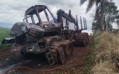 Máquina agrícola é destruída por incêndio no interior de Abelardo Luz