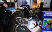 Motociclista tenta fugir de abordagem, sofre acidente e é preso com moto roubada no Brasil
