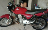 Motocicleta é furtada de estacionamento de empresa em plena luz do dia