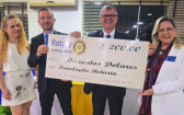 Rotary Club de Barracão recebe governador do Distrito 4640 em reunião festiva